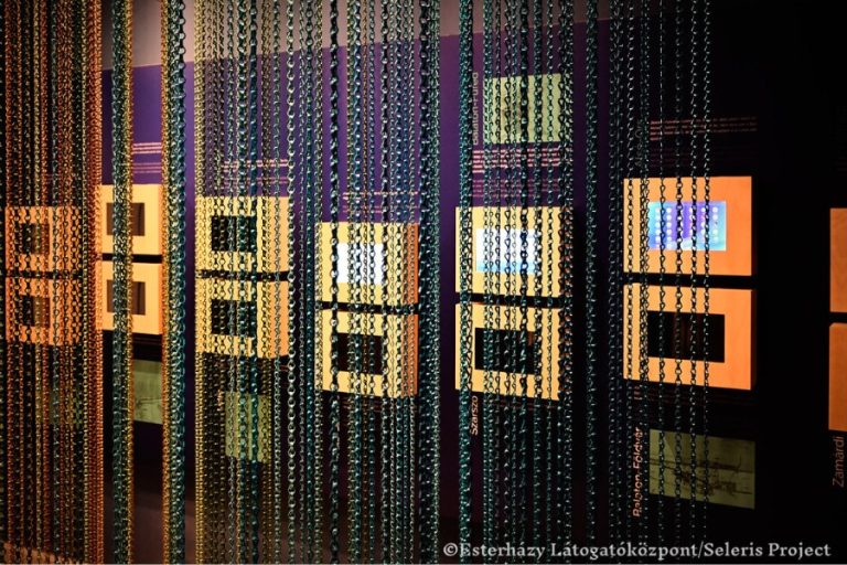 ugroup kiallitas tervezes1