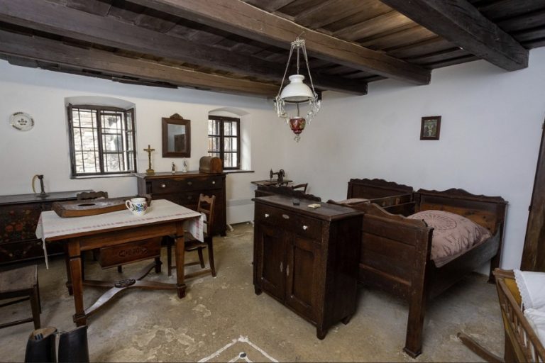 ugroup kiallitas tervezes5